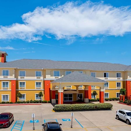 Best Western Plus - Magee Inn & Suites Exterior photo